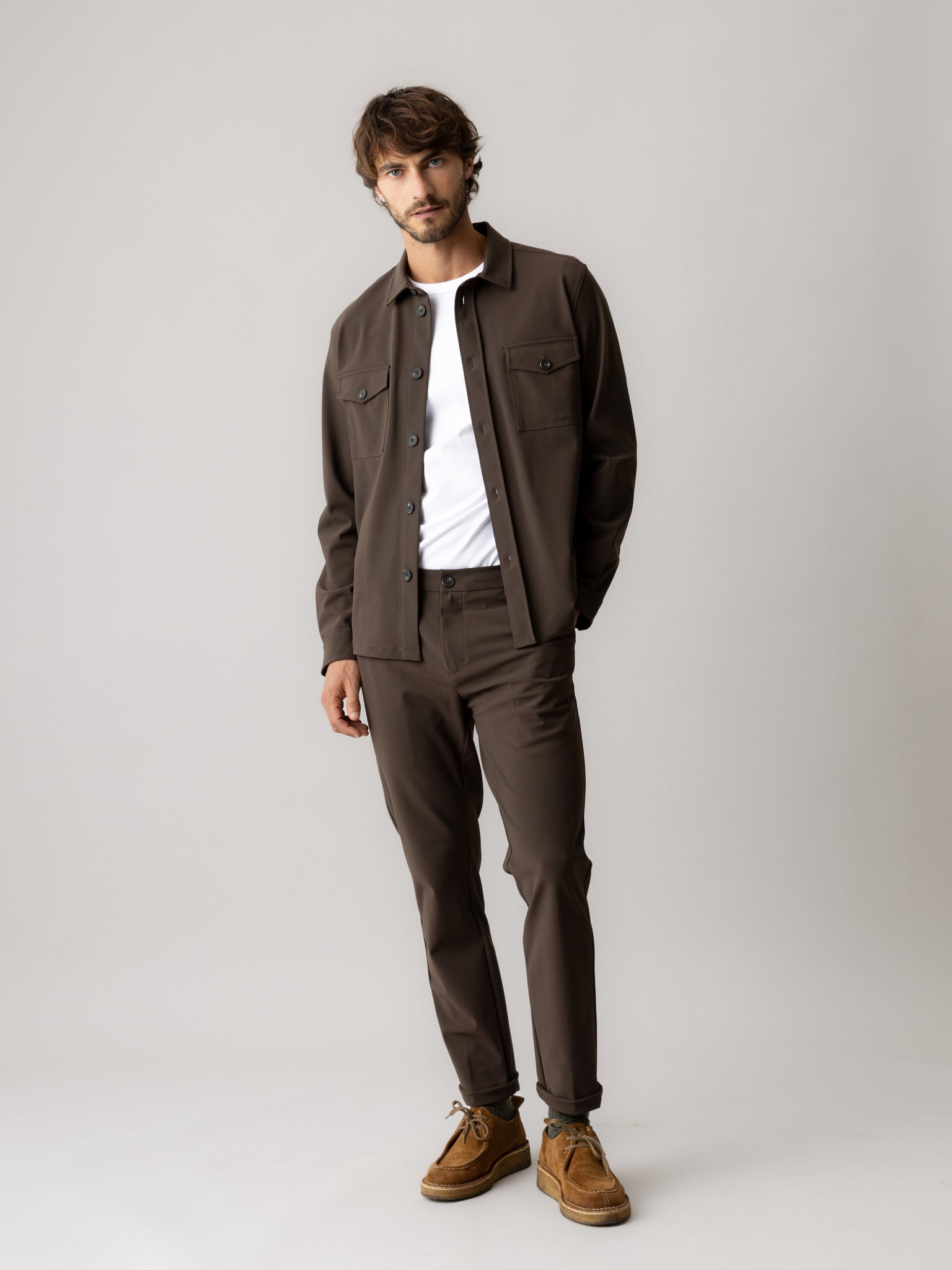 Modelshot / Chocolate Brown / Detail